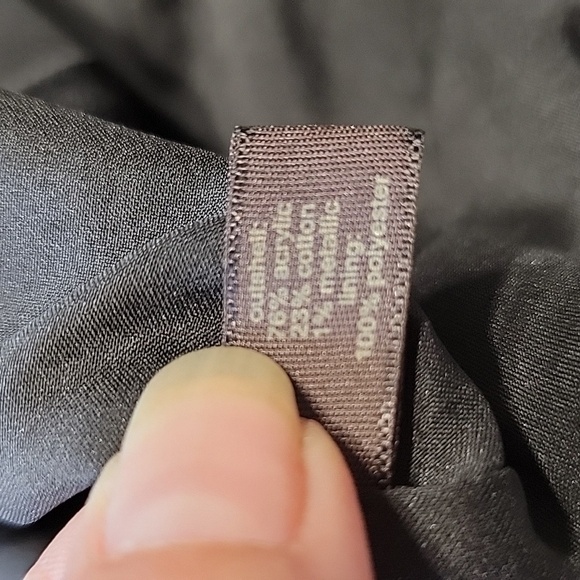 The Limited Size 4 Black White Tweed Mini Skirt, Lined, Gently Used Condition. - Picture 11 of 11